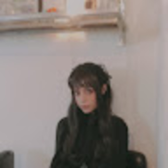 Meet your Posher, Tiffany - Picture 1 of 1